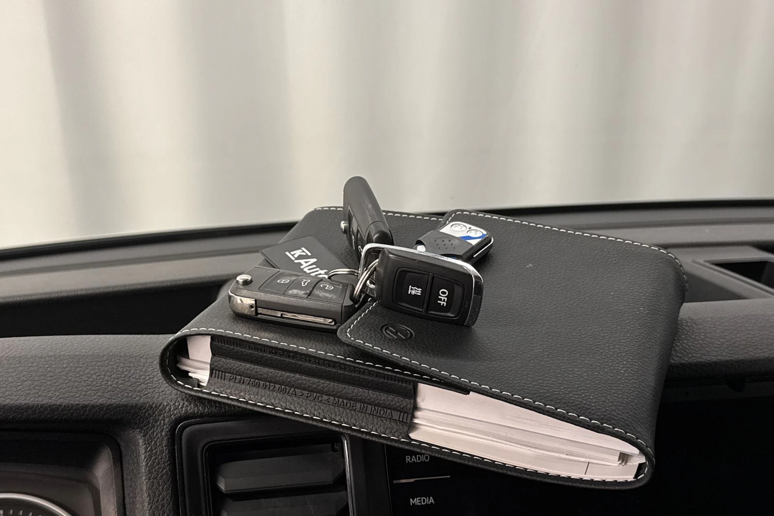 harmaa Volkswagen Crafter 2021 kuva 32.