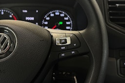 valkoinen Volkswagen Crafter 2021 kuva 16.