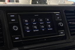 valkoinen Volkswagen Crafter 2021 kuva 18.