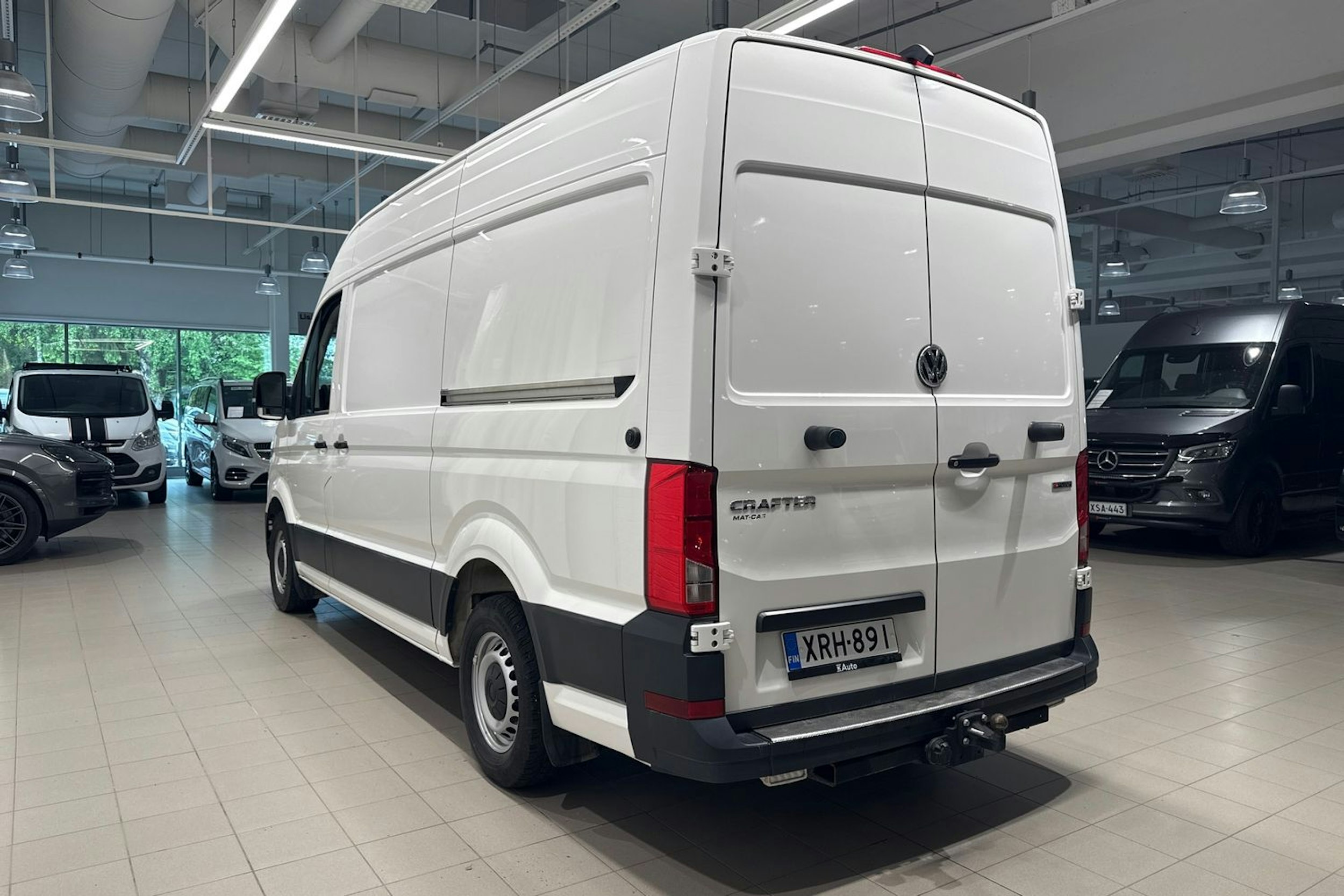 valkoinen Volkswagen Crafter 2021 kuva 11.