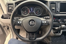 valkoinen Volkswagen Crafter 2021 kuva 14.