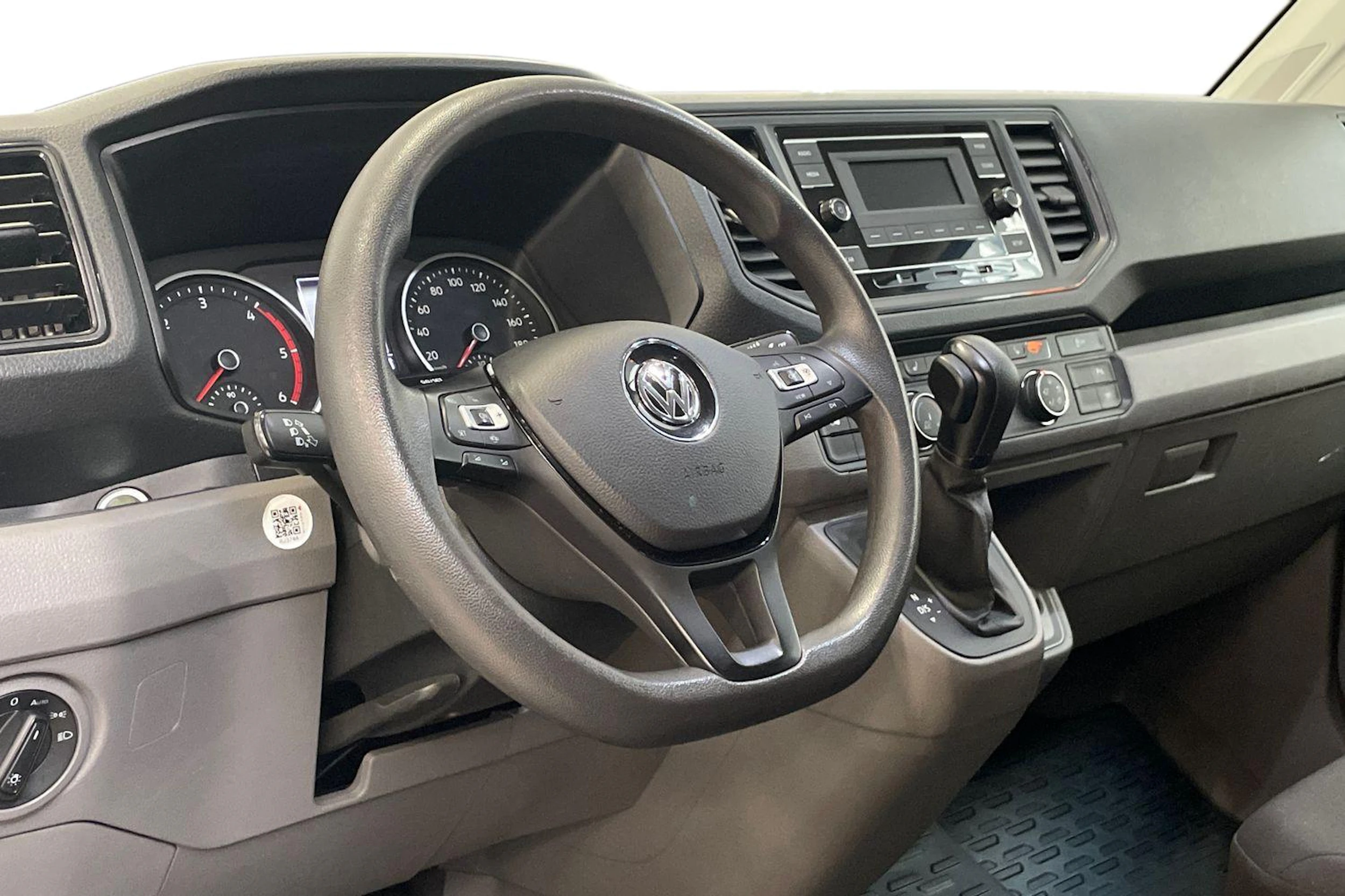 harmaa Volkswagen Crafter 2021 kuva 7.