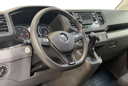 harmaa Volkswagen Crafter 2021 kuva 7.