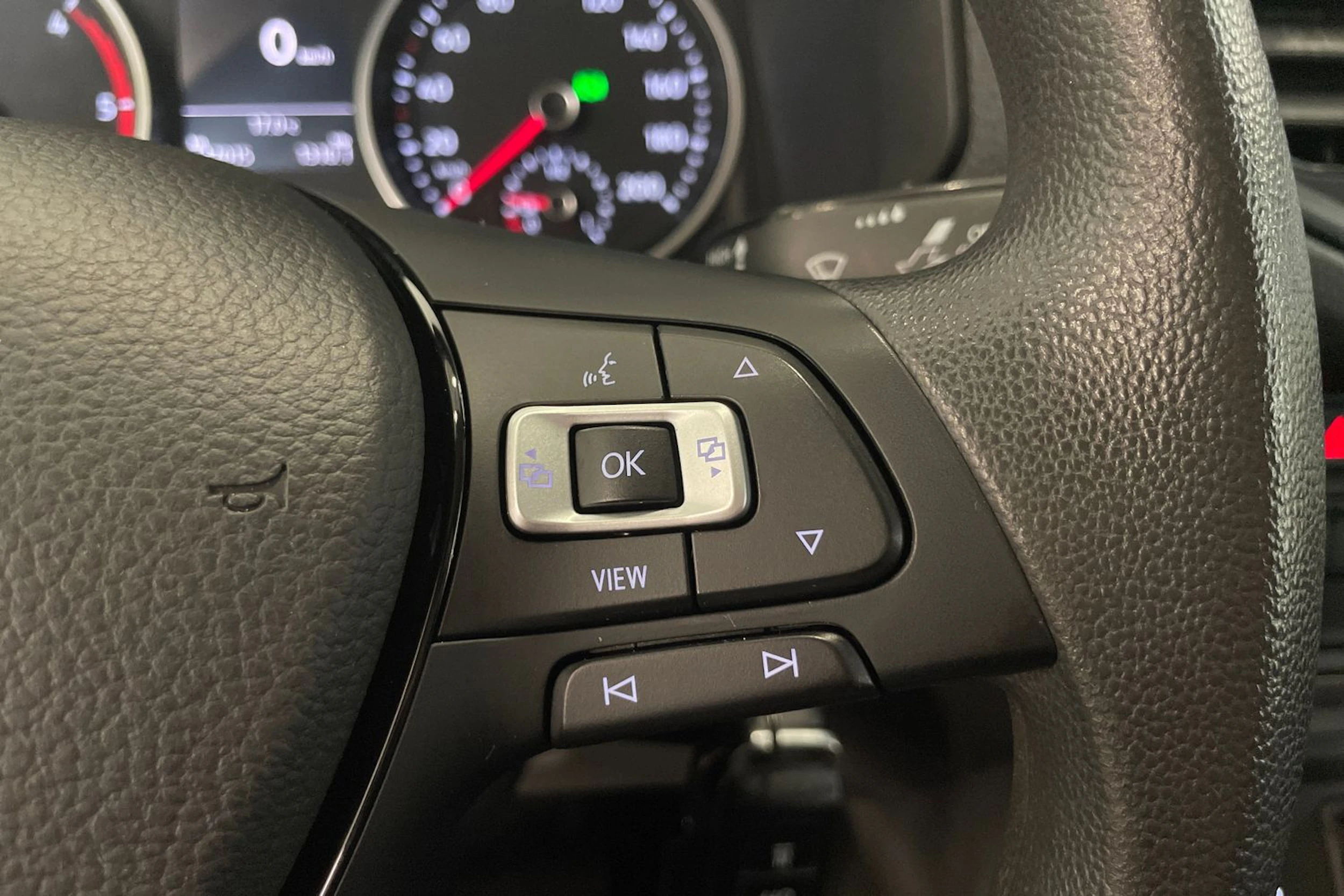 harmaa Volkswagen Crafter 2021 kuva 17.