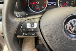 valkoinen Volkswagen Crafter 2021 kuva 24.