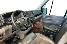Musta Volkswagen Crafter 2021 kuva 8.