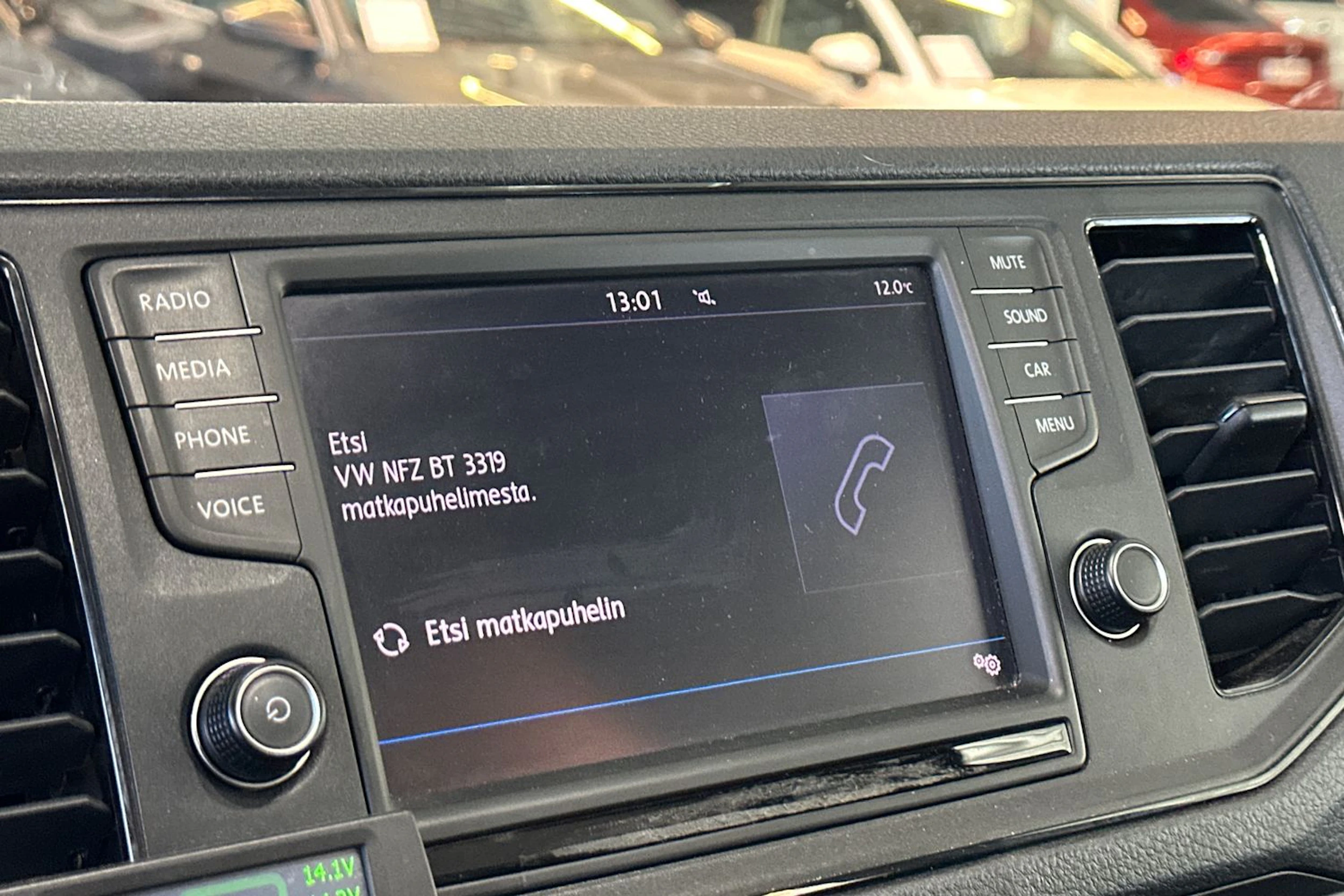 Musta Volkswagen Crafter 2021 kuva 18.