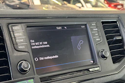 Musta Volkswagen Crafter 2021 kuva 18.