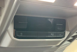 Musta Volkswagen Crafter 2021 kuva 21.