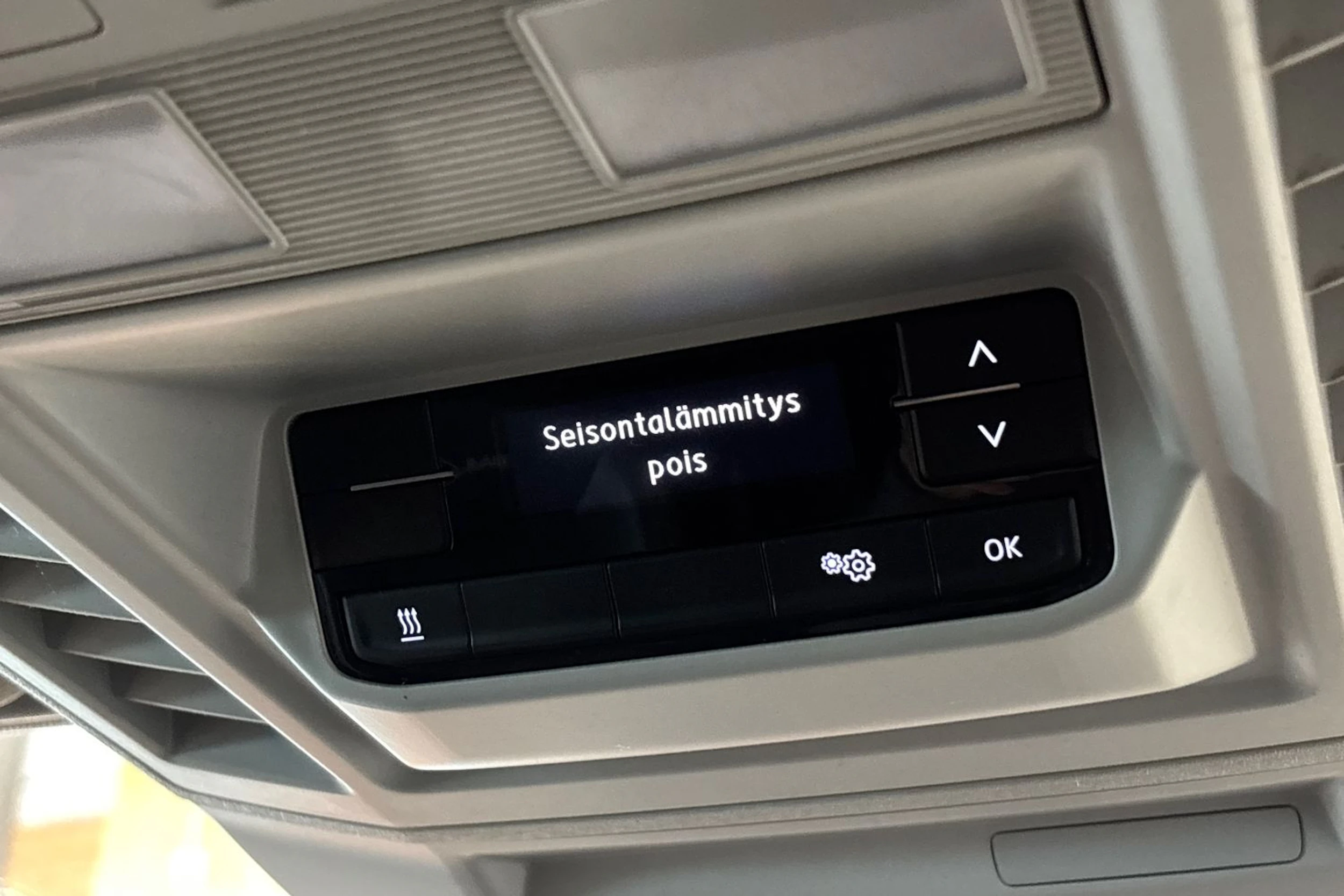 Musta Volkswagen Crafter 2021 kuva 30.