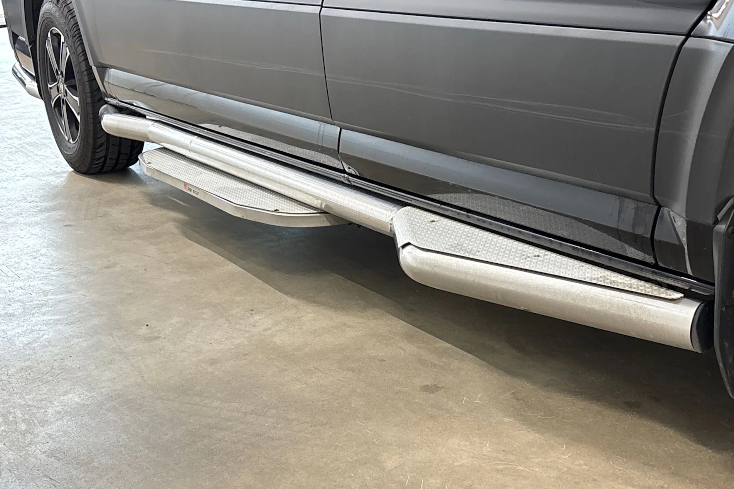 Musta Volkswagen Crafter 2021 kuva 34.