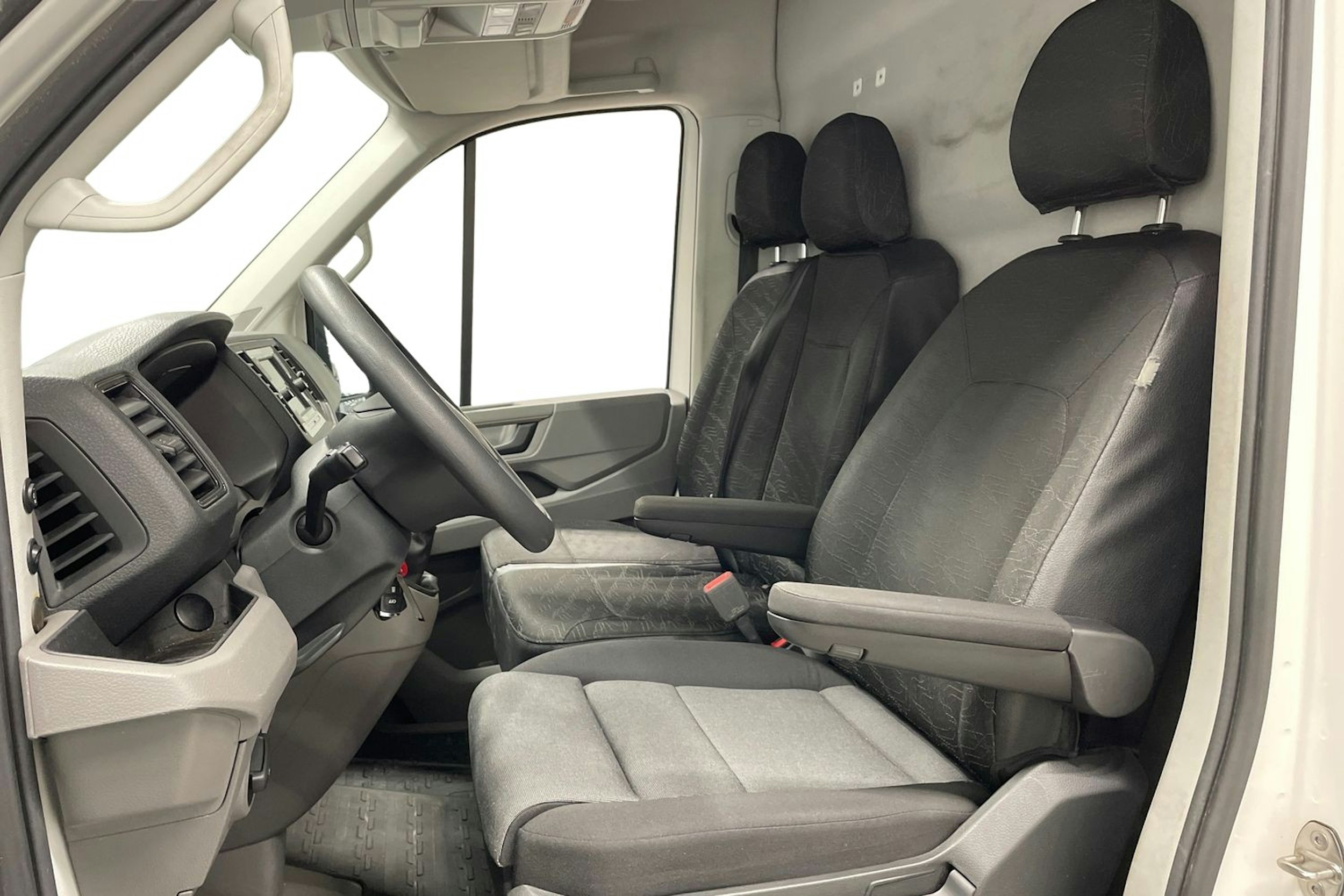 Valkoinen Volkswagen CRAFTER 2021 kuva 7.