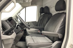 Valkoinen Volkswagen CRAFTER 2021 kuva 7.