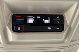 Valkoinen Volkswagen CRAFTER 2021 kuva 14.