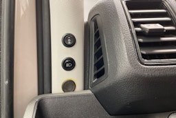 Valkoinen Volkswagen CRAFTER 2021 kuva 16.