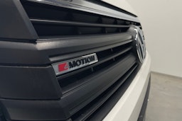 Valkoinen Volkswagen CRAFTER 2021 kuva 18.