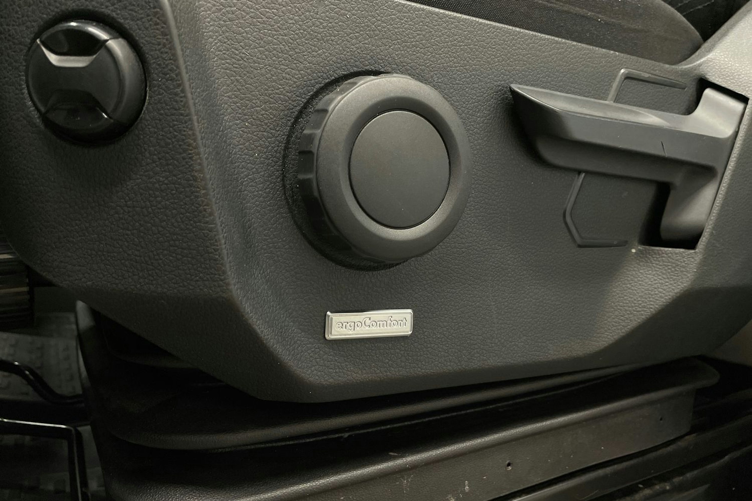 Valkoinen Volkswagen CRAFTER 2021 kuva 19.
