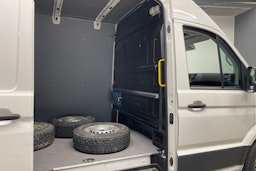 Valkoinen Volkswagen CRAFTER 2021 kuva 20.