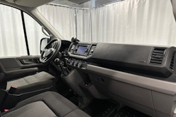valkoinen Volkswagen Crafter 2022 kuva 13.