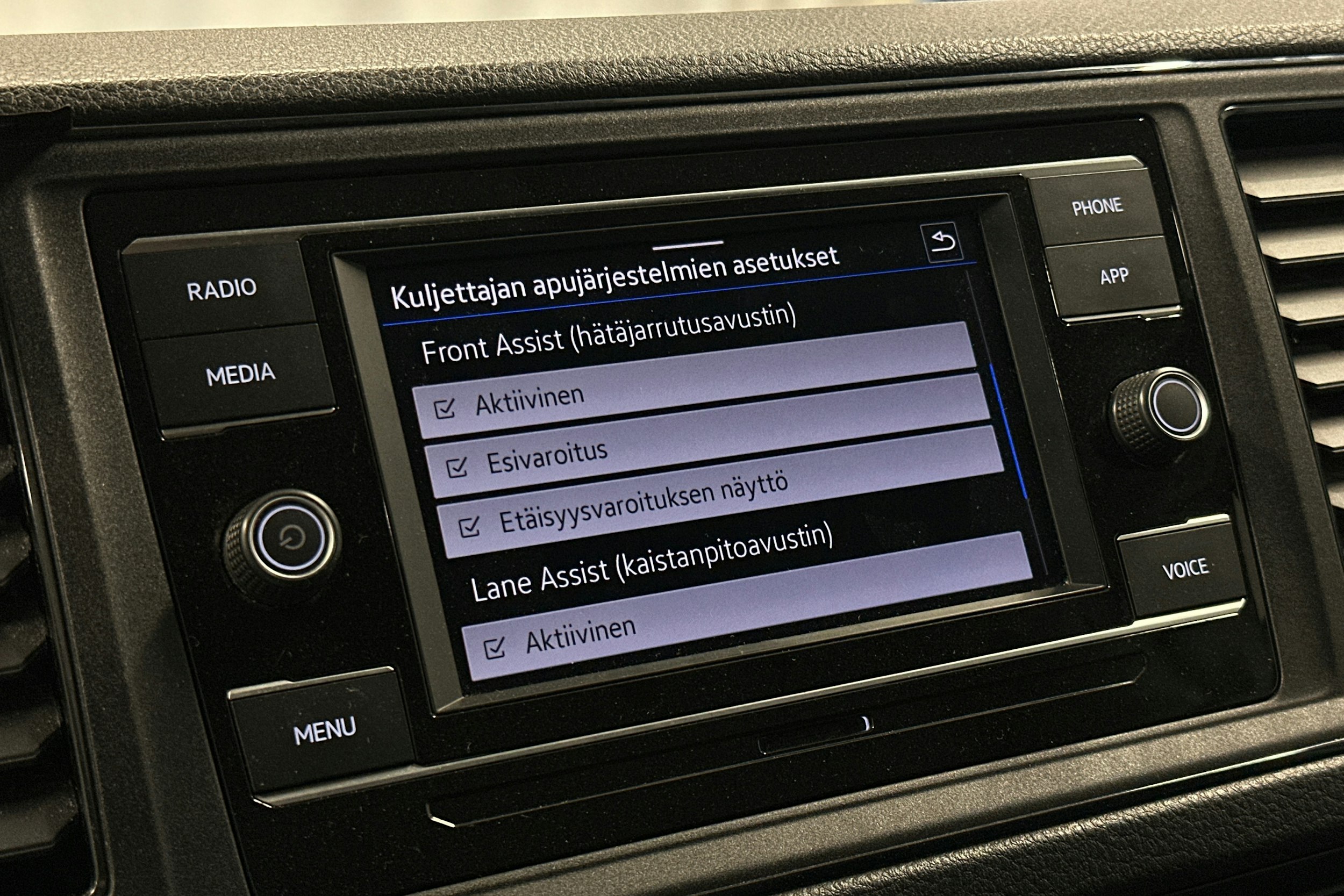 valkoinen Volkswagen Crafter 2022 kuva 22.