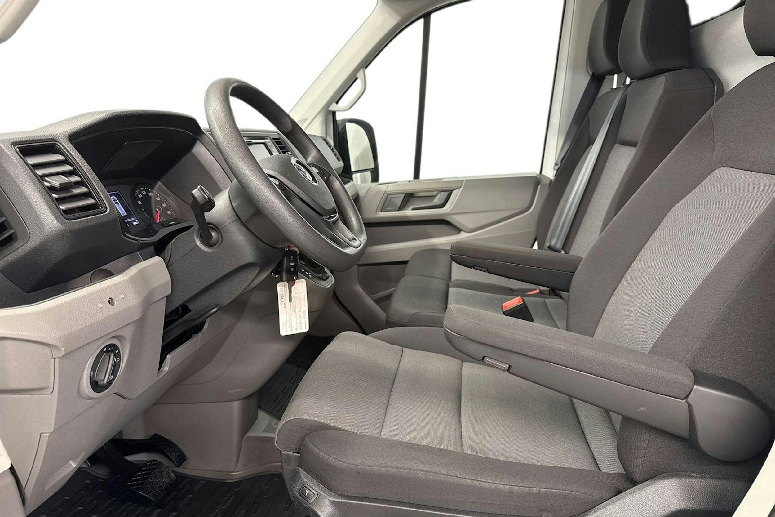 valkoinen Volkswagen Crafter 2022 kuva 8.