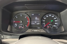 valkoinen Volkswagen Crafter 2022 kuva 17.