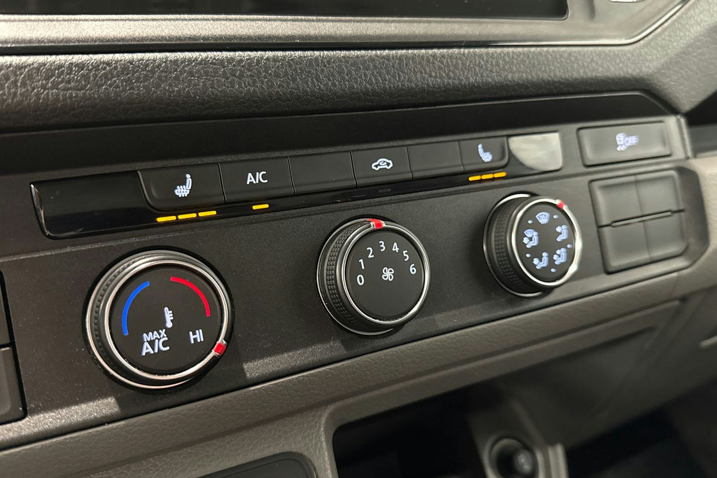 valkoinen Volkswagen Crafter 2022 kuva 22.