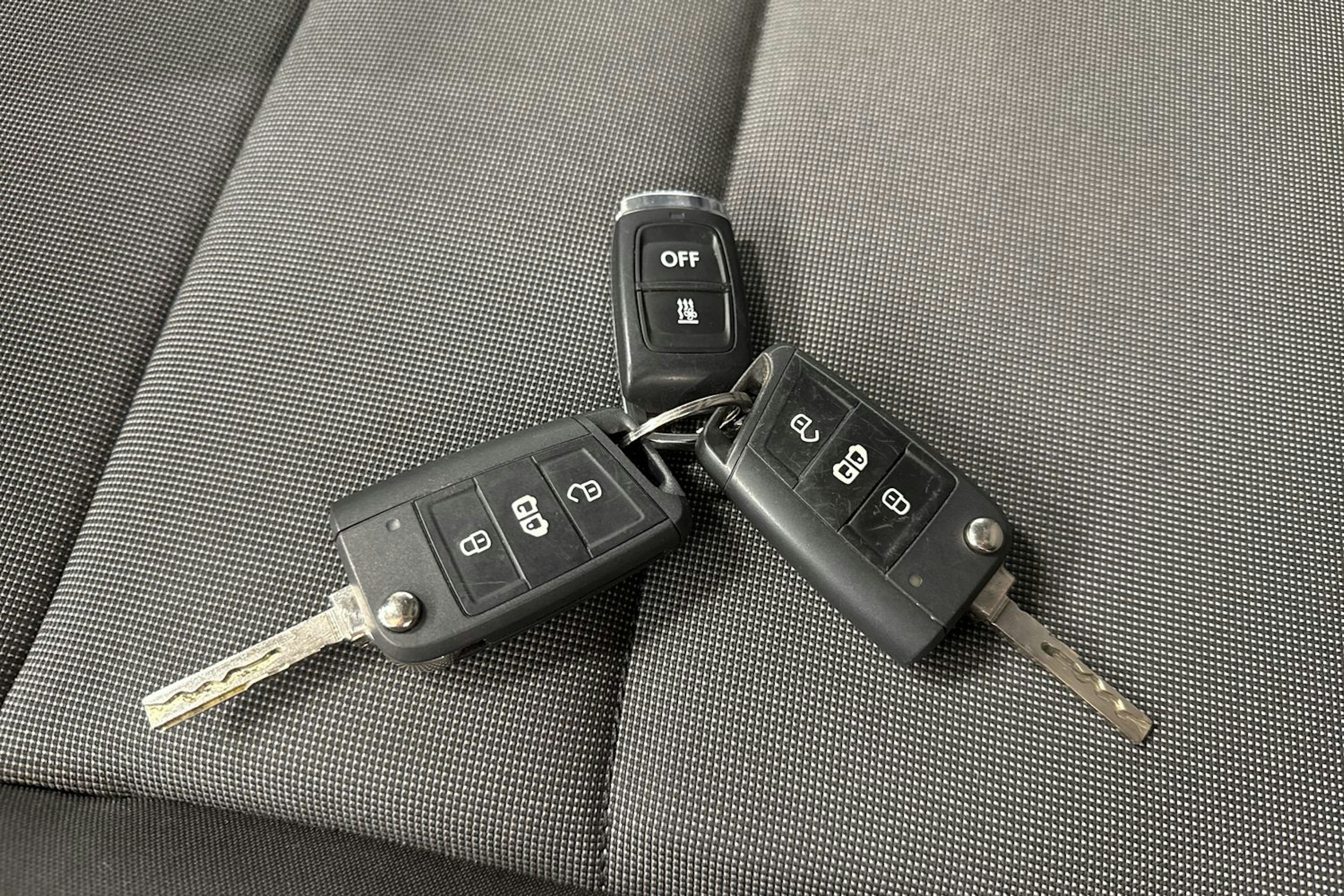 valkoinen Volkswagen Crafter 2022 kuva 30.