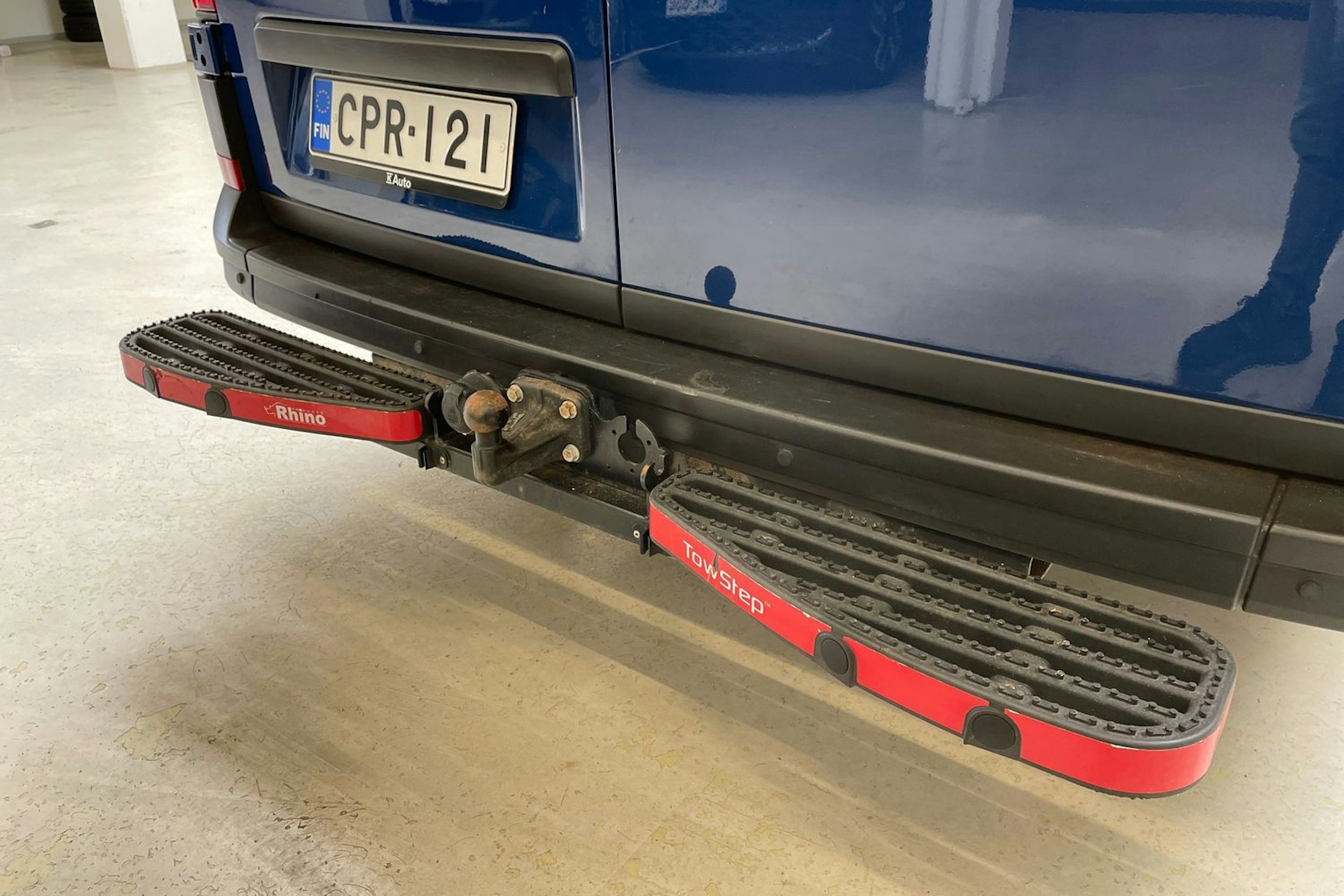 sininen Volkswagen Crafter 2022 kuva 18.