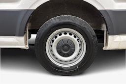 Valkoinen Volkswagen CRAFTER 2022 kuva 10.