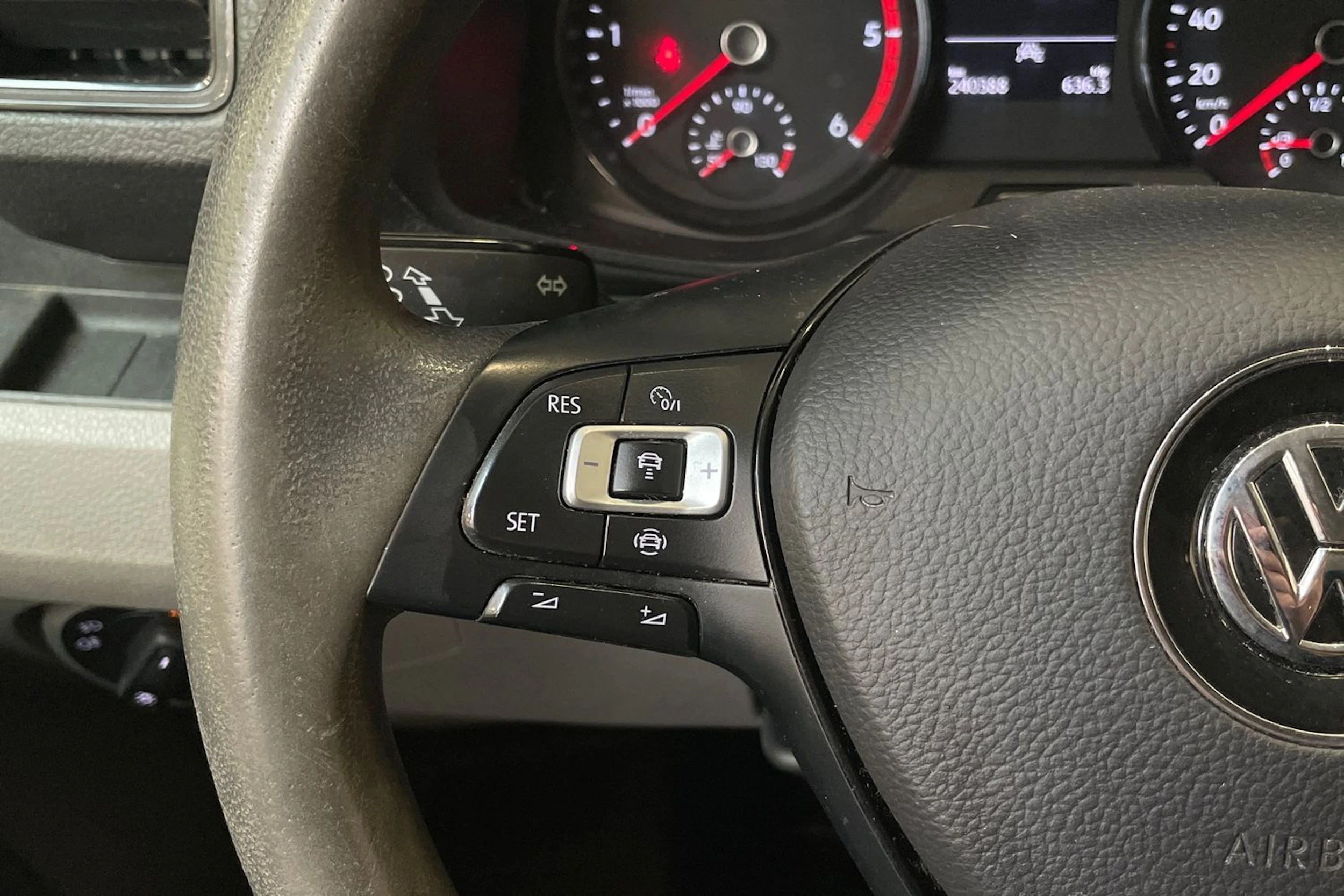 musta Volkswagen Crafter 2022 kuva 20.