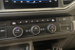 musta Volkswagen Crafter 2022 kuva 24.