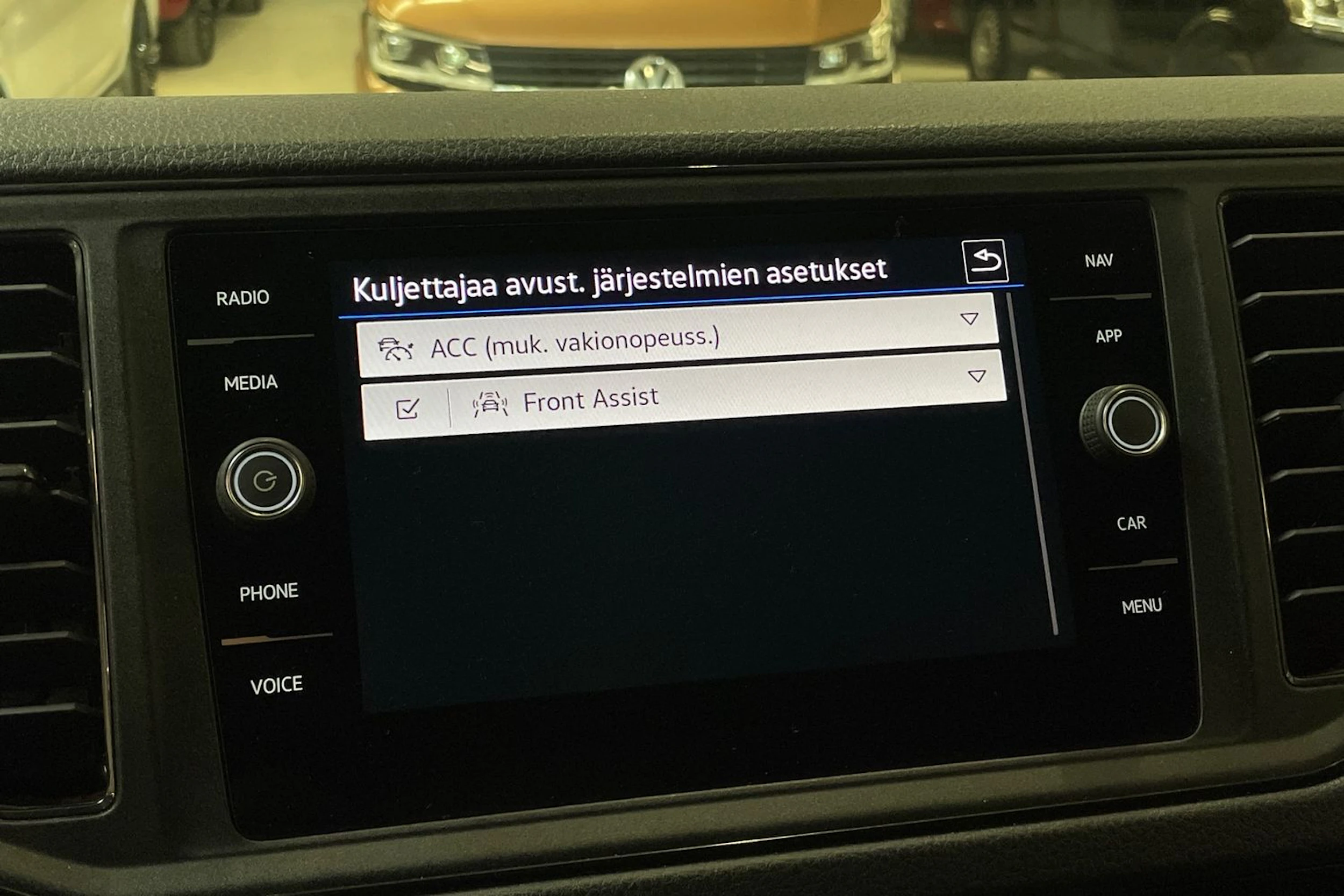 musta Volkswagen Crafter 2022 kuva 28.