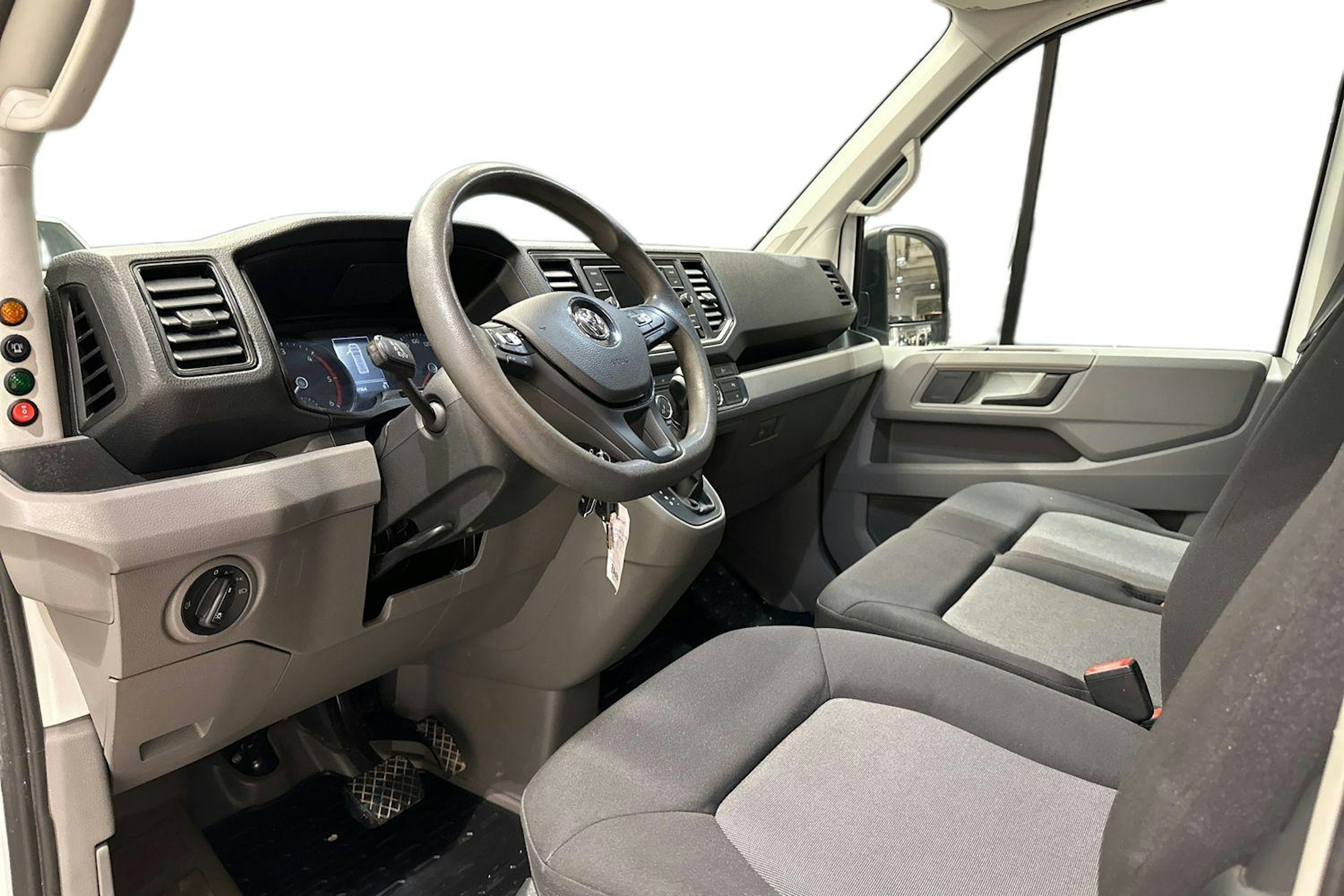 Valkoinen Volkswagen CRAFTER 2022 kuva 8.