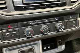 Valkoinen Volkswagen CRAFTER 2022 kuva 20.