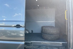 Harmaa Volkswagen CRAFTER 2022 kuva 14.
