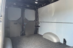 Harmaa Volkswagen CRAFTER 2022 kuva 15.