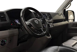 musta Volkswagen Crafter 2022 kuva 8.