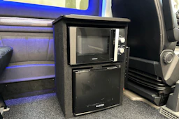 harmaa Volkswagen Crafter 2022 kuva 13.