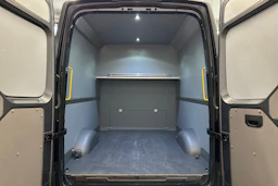 harmaa Volkswagen Crafter 2022 kuva 22.