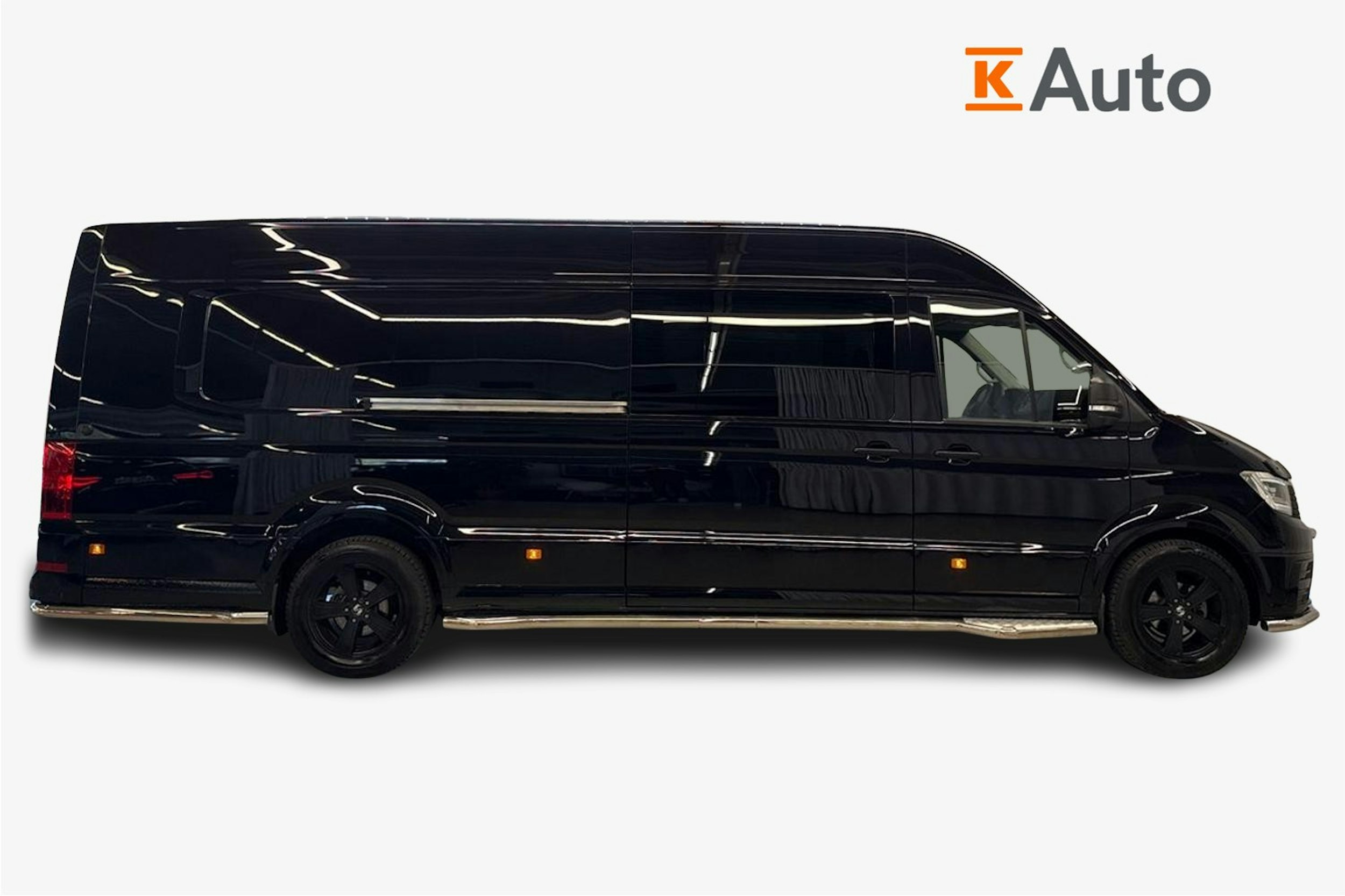 musta Volkswagen Crafter 2022 kuva 6.