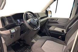 musta Volkswagen Crafter 2022 kuva 7.