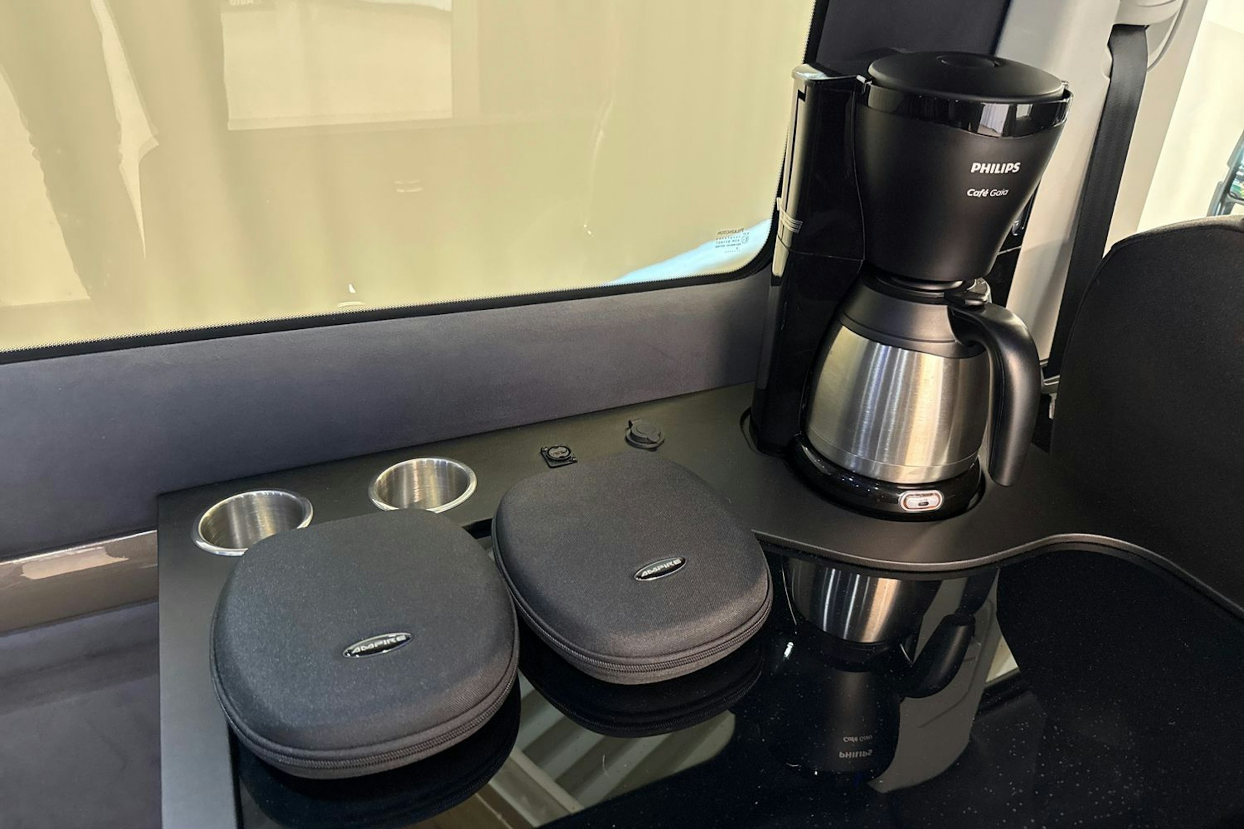 musta Volkswagen Crafter 2022 kuva 18.