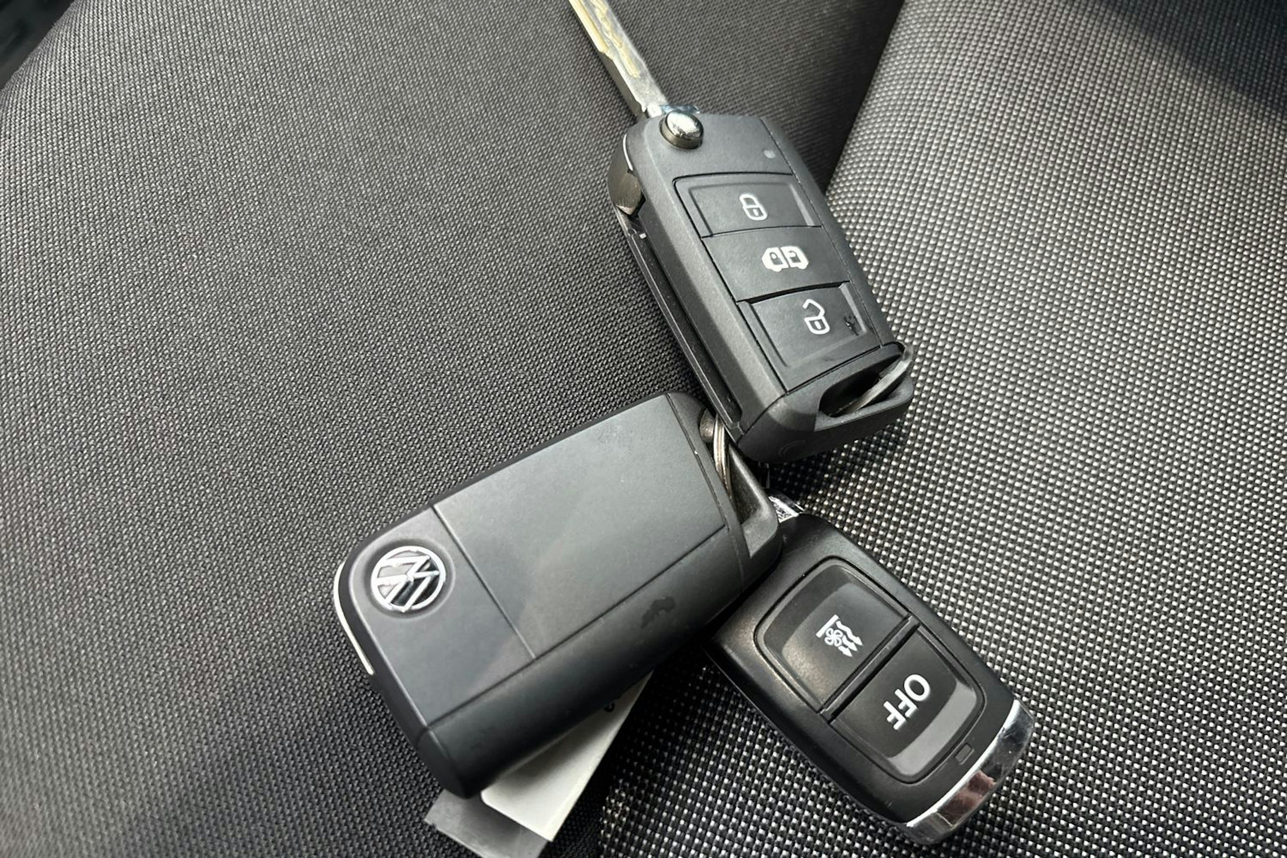 Harmaa Volkswagen CRAFTER 2022 kuva 16.