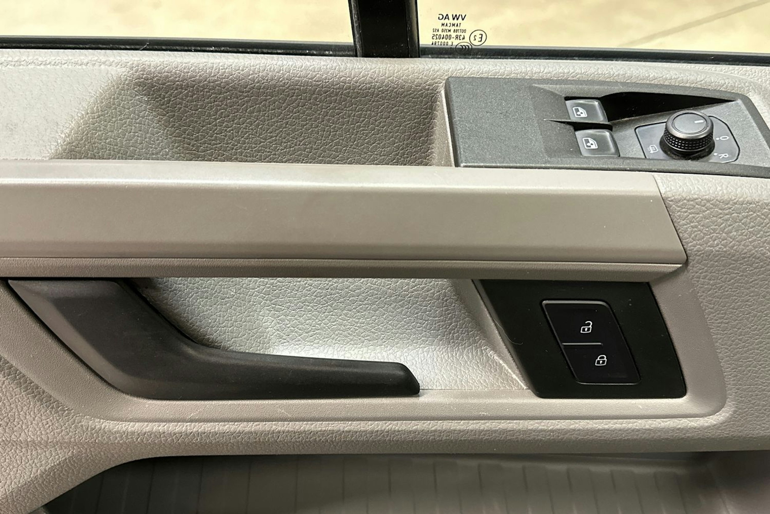 valkoinen Volkswagen Crafter 2022 kuva 13.