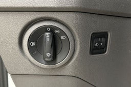 valkoinen Volkswagen Crafter 2022 kuva 15.