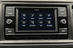 valkoinen Volkswagen Crafter 2022 kuva 20.