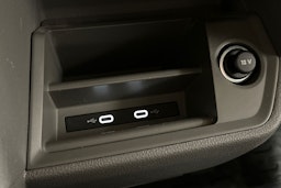 valkoinen Volkswagen Crafter 2022 kuva 24.