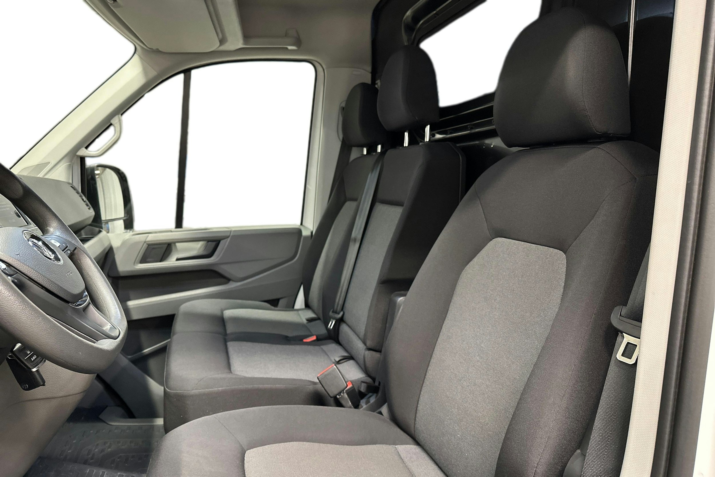 valkoinen Volkswagen Crafter 2022 kuva 11.