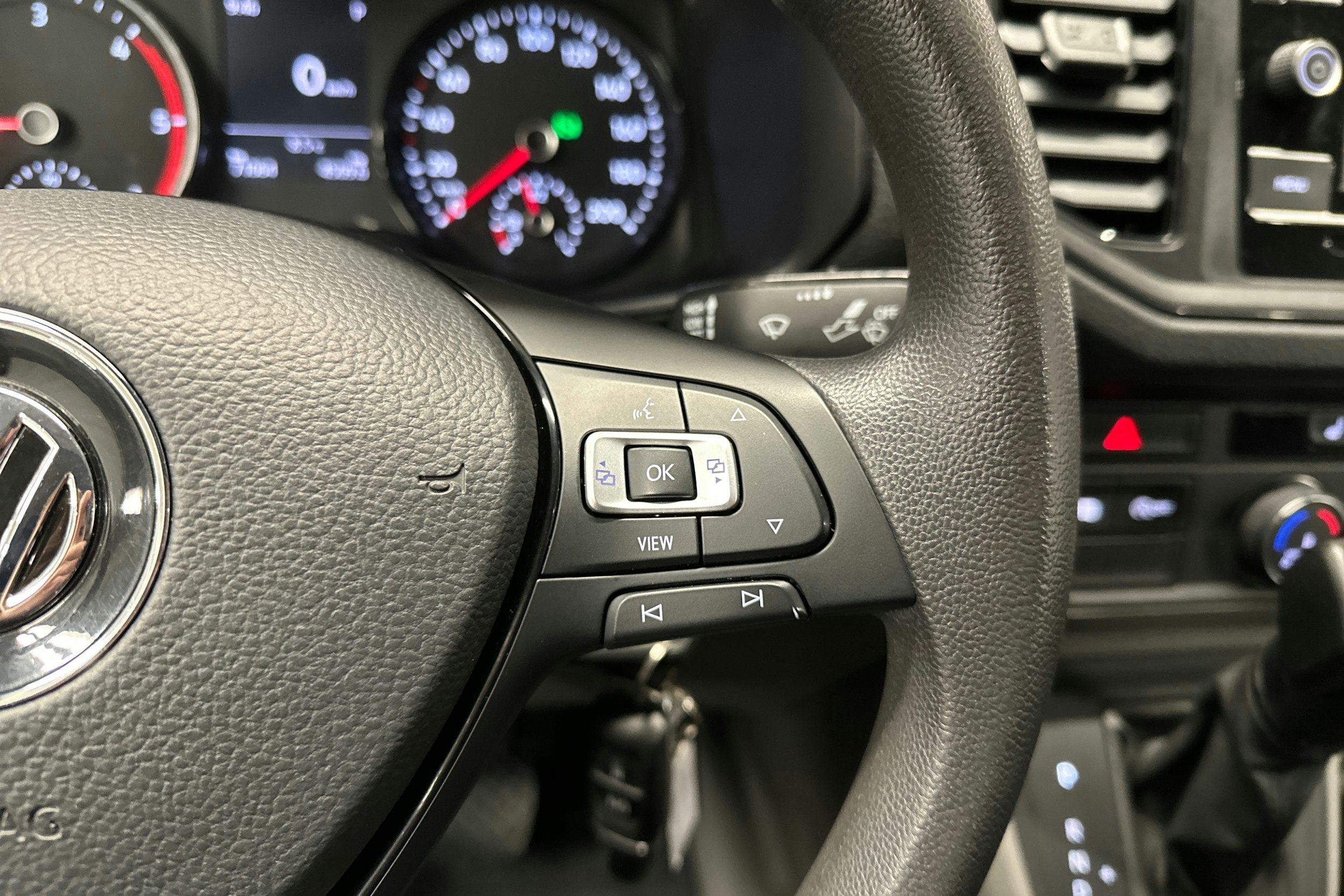 valkoinen Volkswagen Crafter 2022 kuva 17.